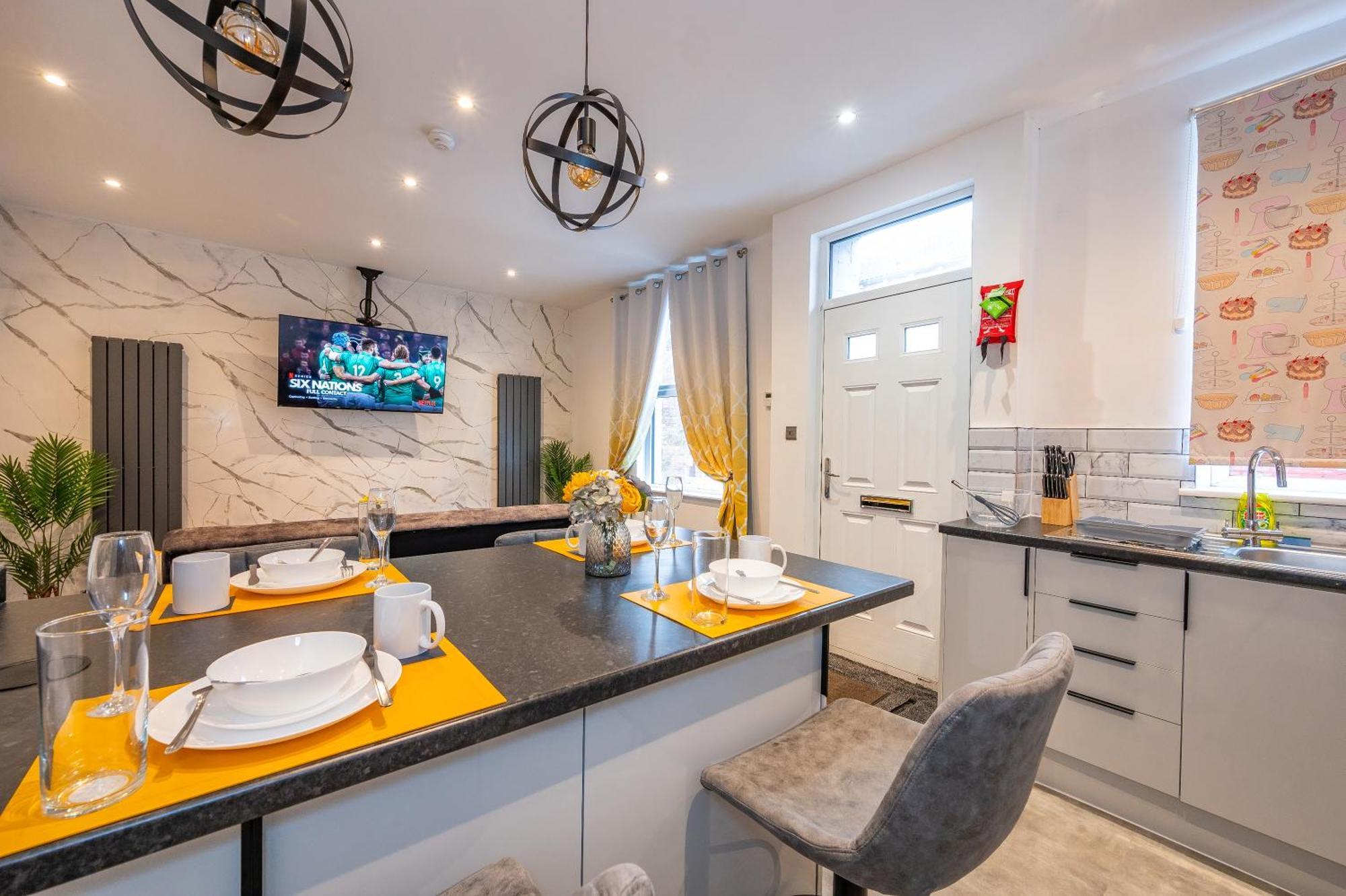 *rb10w* For Your Relaxed & Cosy + Free Parking + Free Fast Wifi * Homestay *